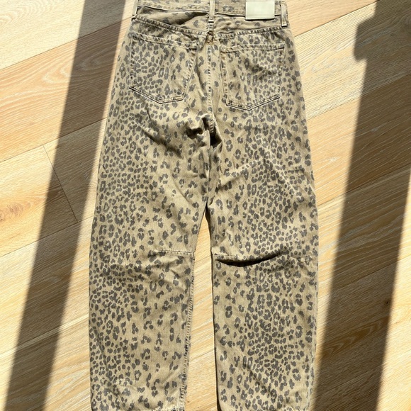 Citizens Of Humanity Miro Relaxed Barrel Jean Size 25 in Natural Cheetah - Picture 2 of 9